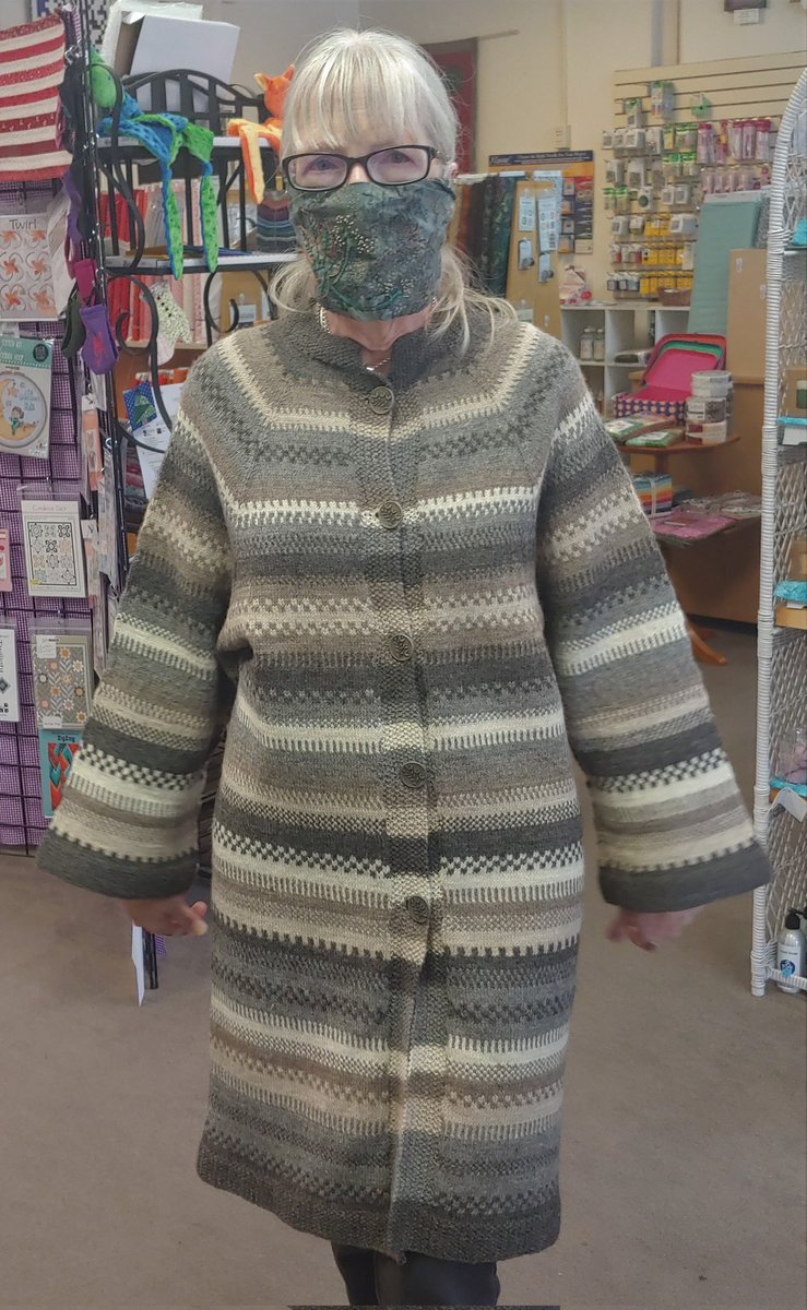 CloseYarn's tweet photo. Today is the last day to sign up for our #yarn tasting! Also, check out our August Newsletter! New yarn, classes, and more!

Image is our featured #stitch! Celeste's own pattern, using @CascadeYarns llamerino!

#smallbusiness#knitting #crocheting

https://t.co/V0R5MbdFX1 https://t.co/AMDntSISWz