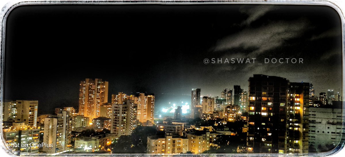 #nightparty #saturdaynight #goodnight #nightowl #views😍 #viewforview #beautifulview #streetview #bestcity #topcitybites #top #concretejungle #awesome_photographers #nightphotography #look #lookofthenight #bestoftheday #bestmoments #bestpic #mumbai #mumbai_igers