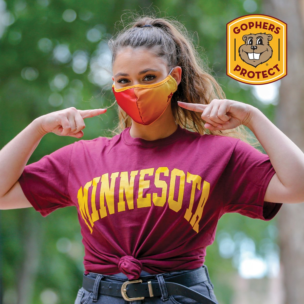 OSA_UMN's tweet photo. The University is requiring that all students, staff, faculty, contractors, and visitors to offices, and facilities statewide, wear facial coverings while indoors regardless of vaccination status starting today. See all safety guidelines: https://t.co/zFBC6CM8NN #GophersProtect https://t.co/V6yLVZElNN