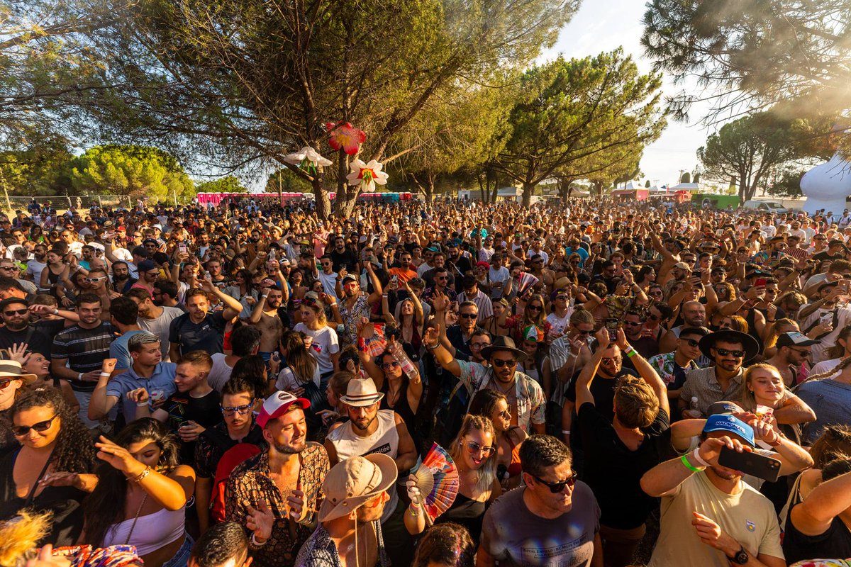 .<a href="/FamilyPiknik/">FAMILY PIKNIK</a> : un opening réussi avant le festival grandeur nature ce week-end. La team <a href="/Guettapen/">Guettapen</a> sera sur place pour vous faire vivre l'événement 🥰

Les infos 👉 bit.ly/3rYW6u0