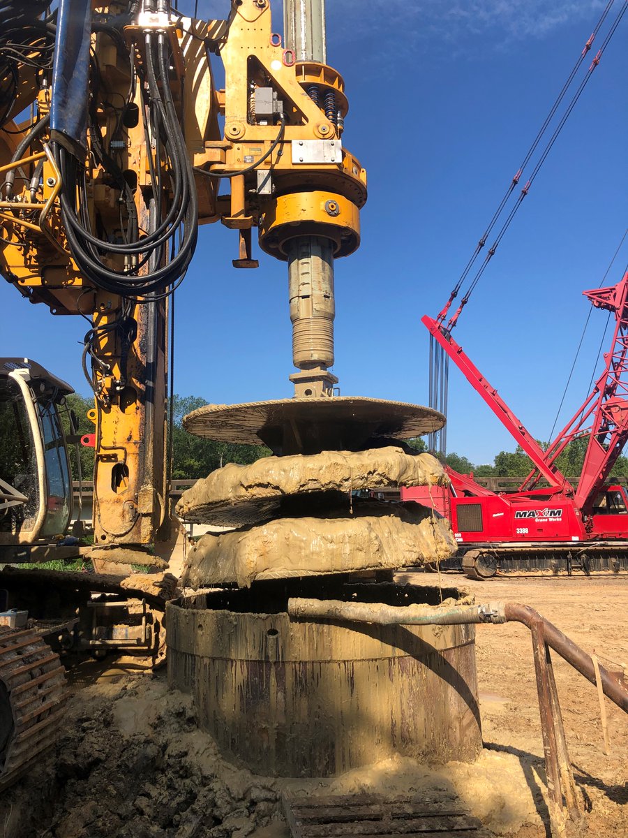 EquipCorp's tweet photo. Hayes Drilling needed the whole package for this large-diameter deep hole drilling project in Mississippi. ECA supplied a BAUER BG 24 Drilling Rig and a BAUER MAT Desanding Plant. #BAUER #BAUERMAT https://t.co/szJjGAizie