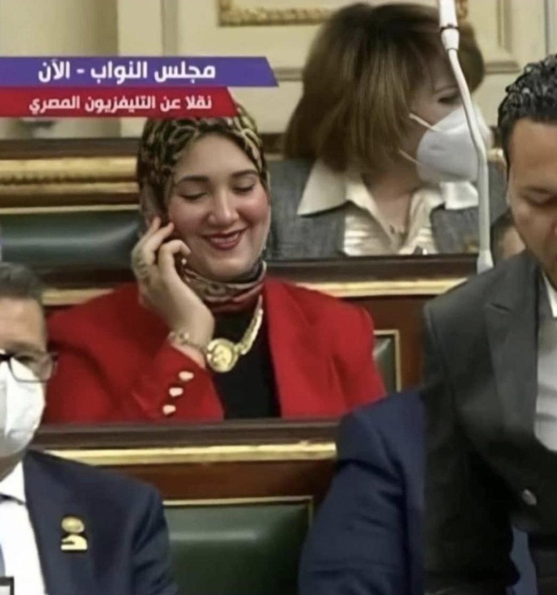YazanShawish's tweet photo. = الو .. بحبك

- بس يا مجنون انا بمجلس النواب https://t.co/ZQQ1D4Bx7b