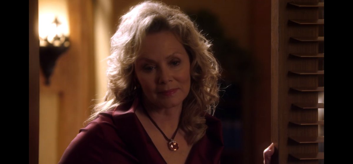 jeansmartcaps's tweet photo. Extra Jean Smart in Psych because you all deserve it https://t.co/BPgUwU7joG