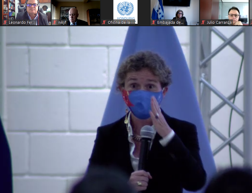 <a href="/OIT_AmerCentral/">OIT América Central</a> “Este marco es una oportunidad para los que trabajamos por el desarrollo de Honduras, de sumar esfuerzos para cumplir el sueño de las y los hondureños, pero sobre todo de no dejar a nadie atrás”, Alice Shackelford, coordinadora <a href="/ONUHonduras/">ONU Honduras</a>