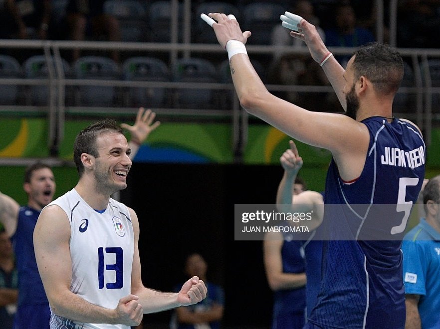 egocentryc's tweet photo. possiamo soltanto ringraziarvi 💙💙
due colossi della pallavolo italiana oggi lasciano la nostra nazionale, dire che sono disperata è riduttivo.
#MC13 #OJ5 https://t.co/TKLoFX2fJt