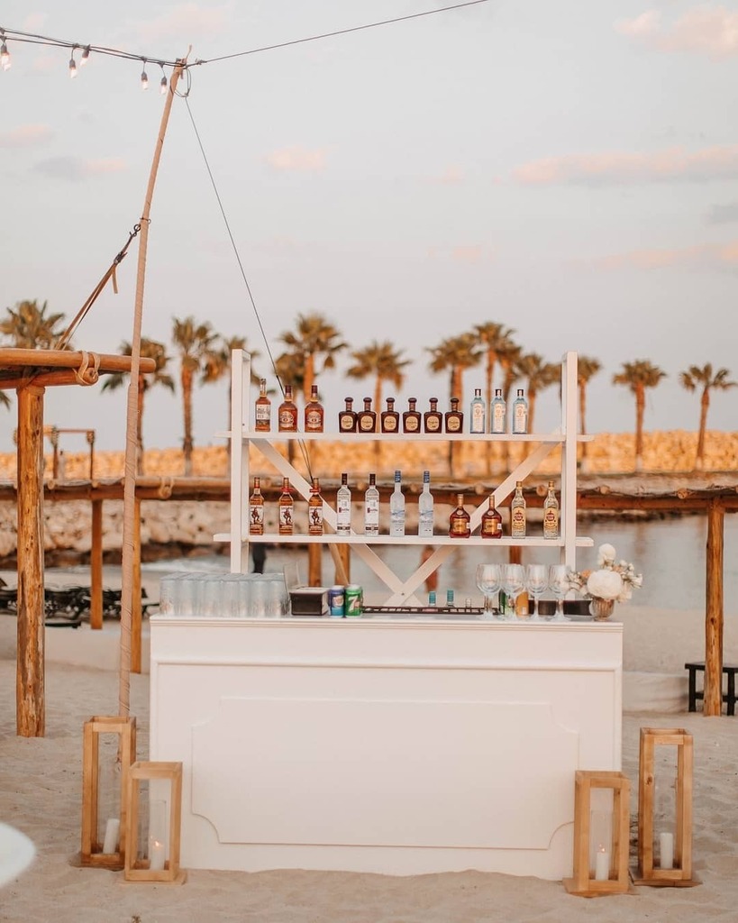A "toes in the sand and a drink in my hand" vibe with an elegant touch for Jessica and Jon's celebration at <a href="/hotelelganzo/">El Ganzo</a> 💖
​.
​.
​.
​Planning, Design &amp; Florals: <a href="/eventsbybliss/">Bliss Events</a> 
​Venue: <a href="/hotelelganzo/">El Ganzo</a>
​Photography: @photobyjulieta 
​Videography: @allancarrazcophotographer 
​C…