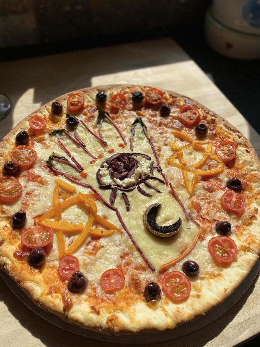 chapter_33_'s tweet photo. Mystic pizza! 
#GISH @annabethgish https://t.co/ixeGEihuHX
