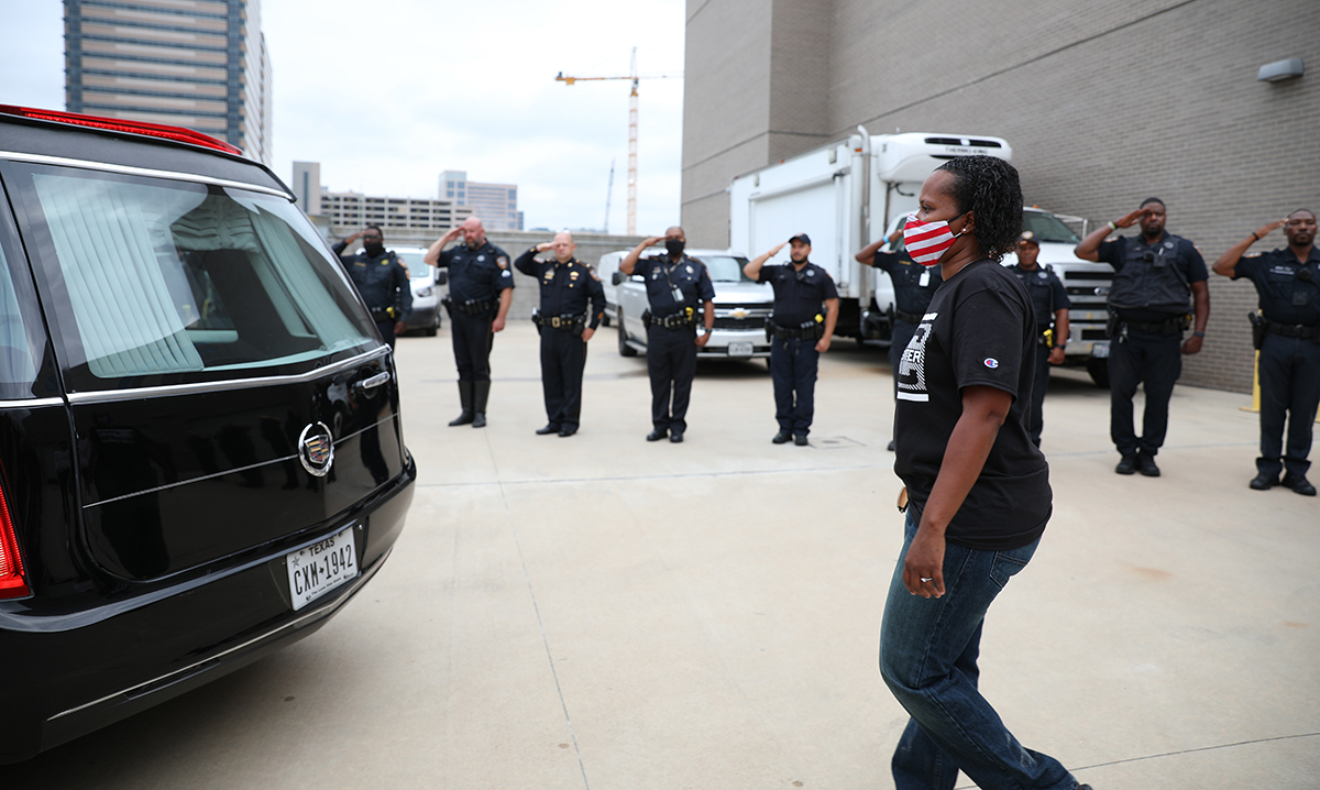 HCSOTexas's tweet photo. Today we held a cordon of honor for our teammate, Deputy Shaun Waters. He lost his life on Sunday after contracting COVID-19. His legacy will live on in the many deputies he mentored and trained as a field training officer and firearms instructor. Album: https://t.co/0xPlm5GIga https://t.co/VsBZHePfBd