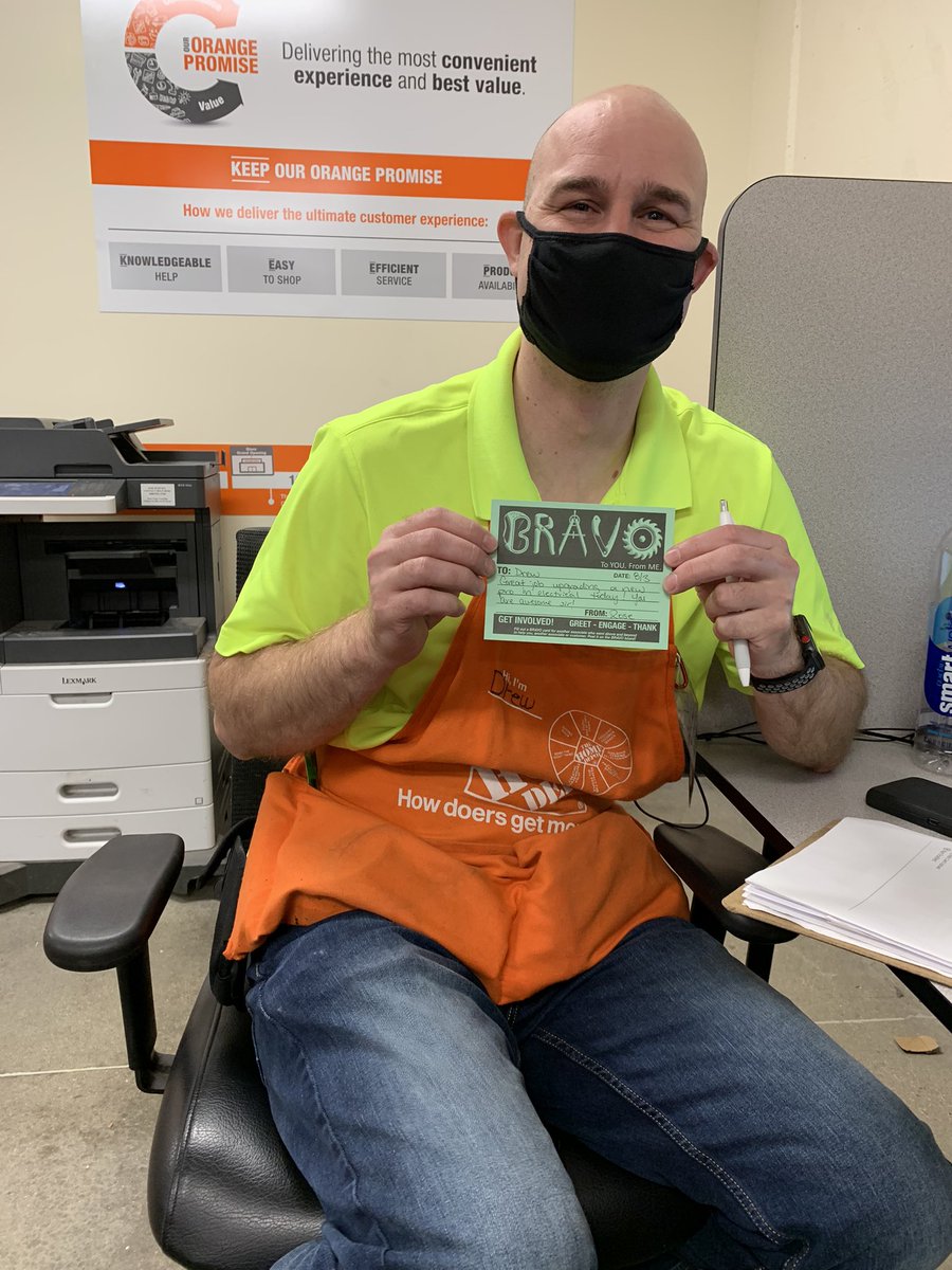 D27 DS Drew hosted the pro walk of the week! Great job finding a pro in the aisles today sir! @BobPold <a href="/JohnnyTBush/">john</a> <a href="/DanielMooreTHD/">Daniel Moore</a> <a href="/samseyb/">Sam Seybert</a> <a href="/bking232323/">Brian King</a>