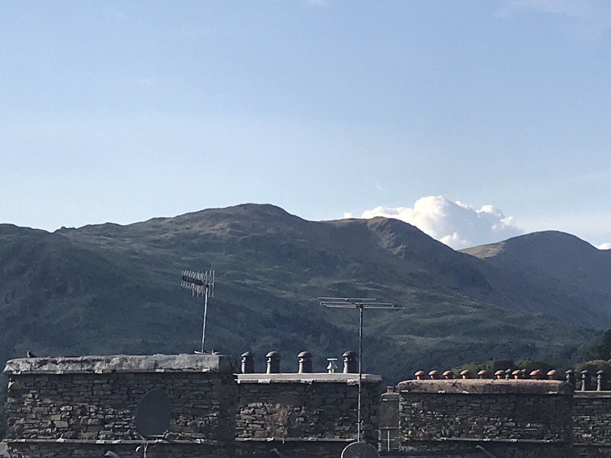 #fairfieldhorseshoe and the chimneys on the tops #ambleside