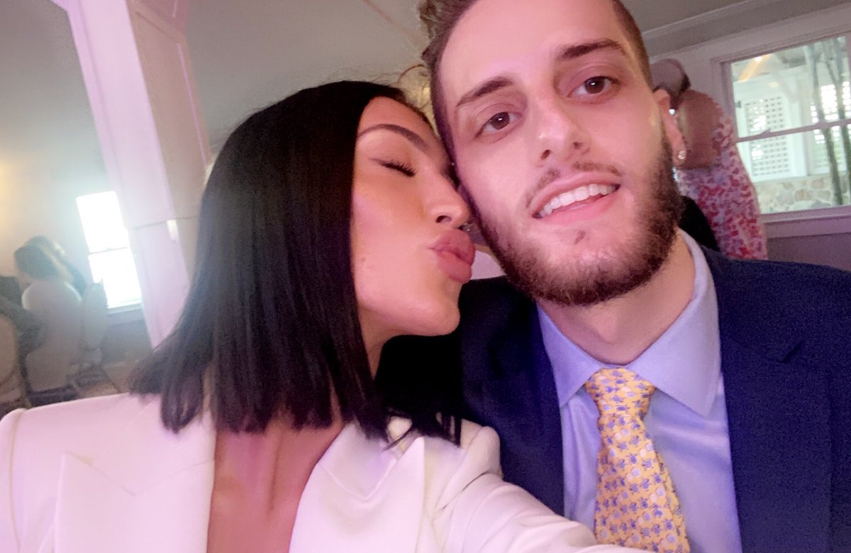 MikeeKhoury's tweet photo. gf appreciation post I luv u https://t.co/dvkaASRB5s