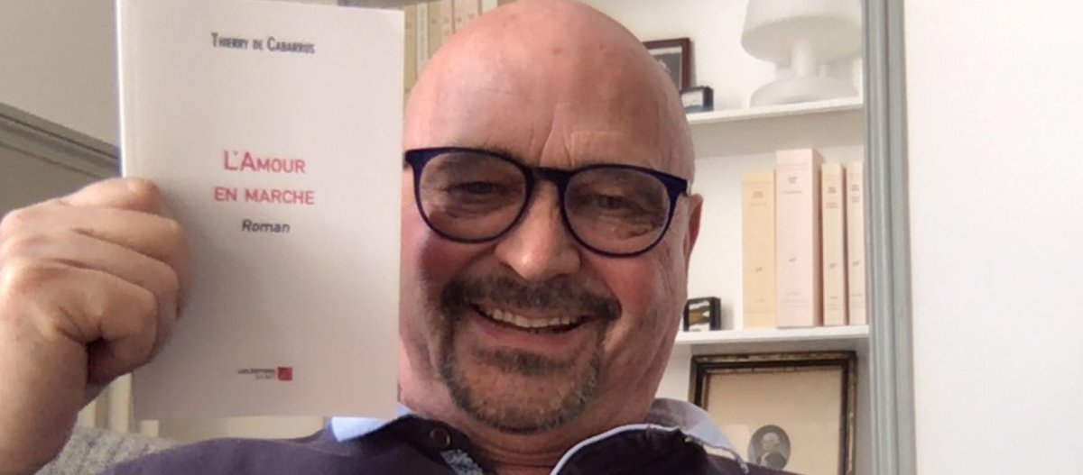 tcabarrus's tweet photo. Je découvre avec surprise (et plaisir) qu'un peu plus de 200 internautes ont acheté mon roman "L'Amour en marche" sur internet (version papier ou numérique) depuis sa parution en mai dernier aux #editionsdunet. Merci à ceux qui m'ont fait confiance et qui l'ont lu! 😊 https://t.co/VwK169Gimc