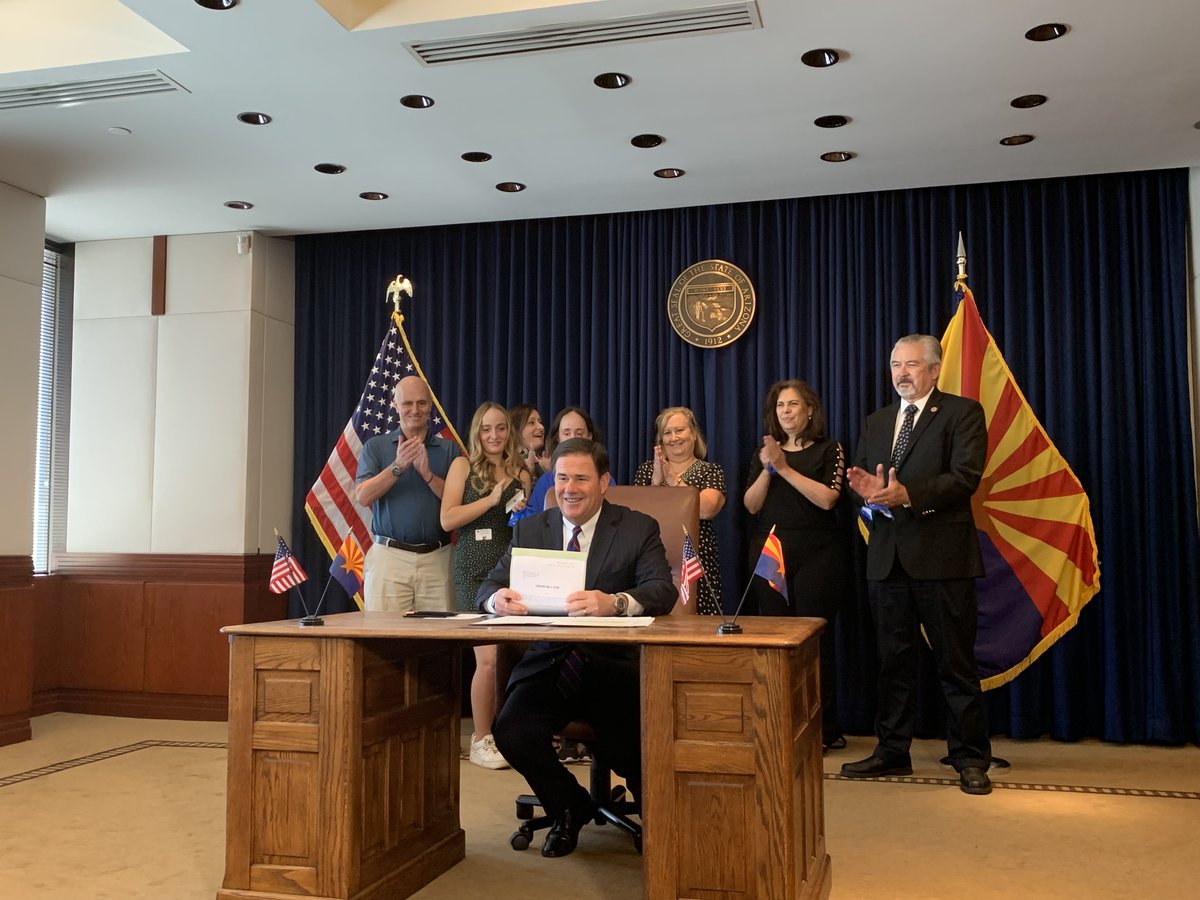 Doug Ducey tweet media