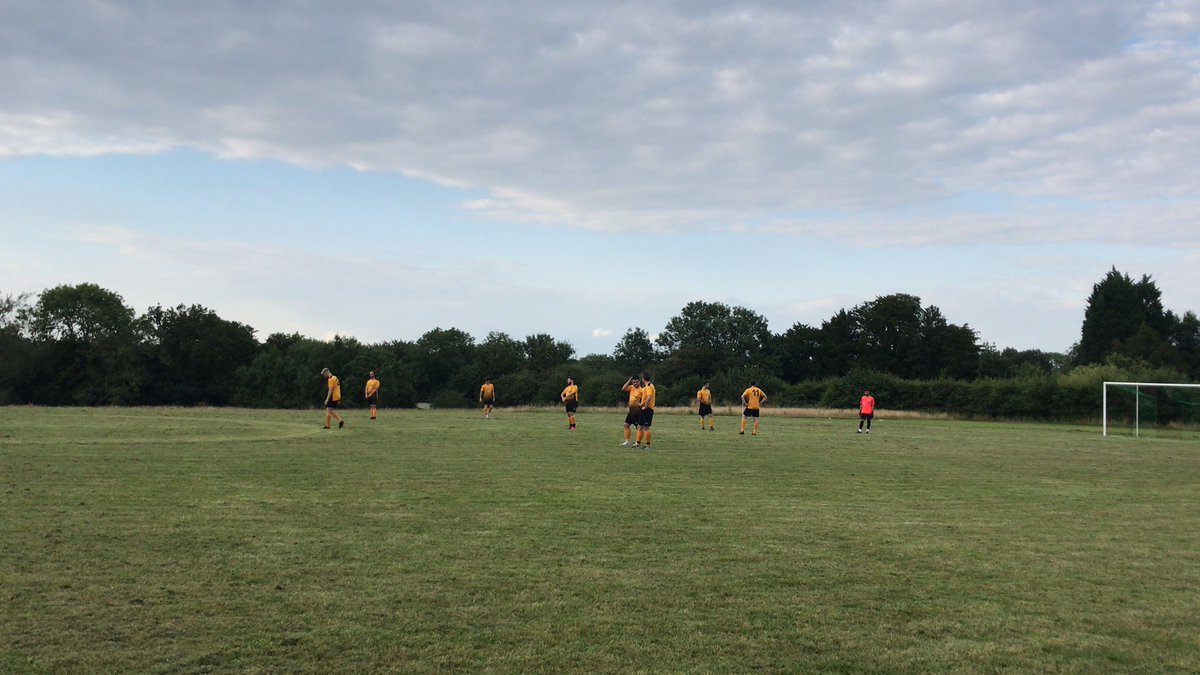 Long Crendon FC Reserves tweet media