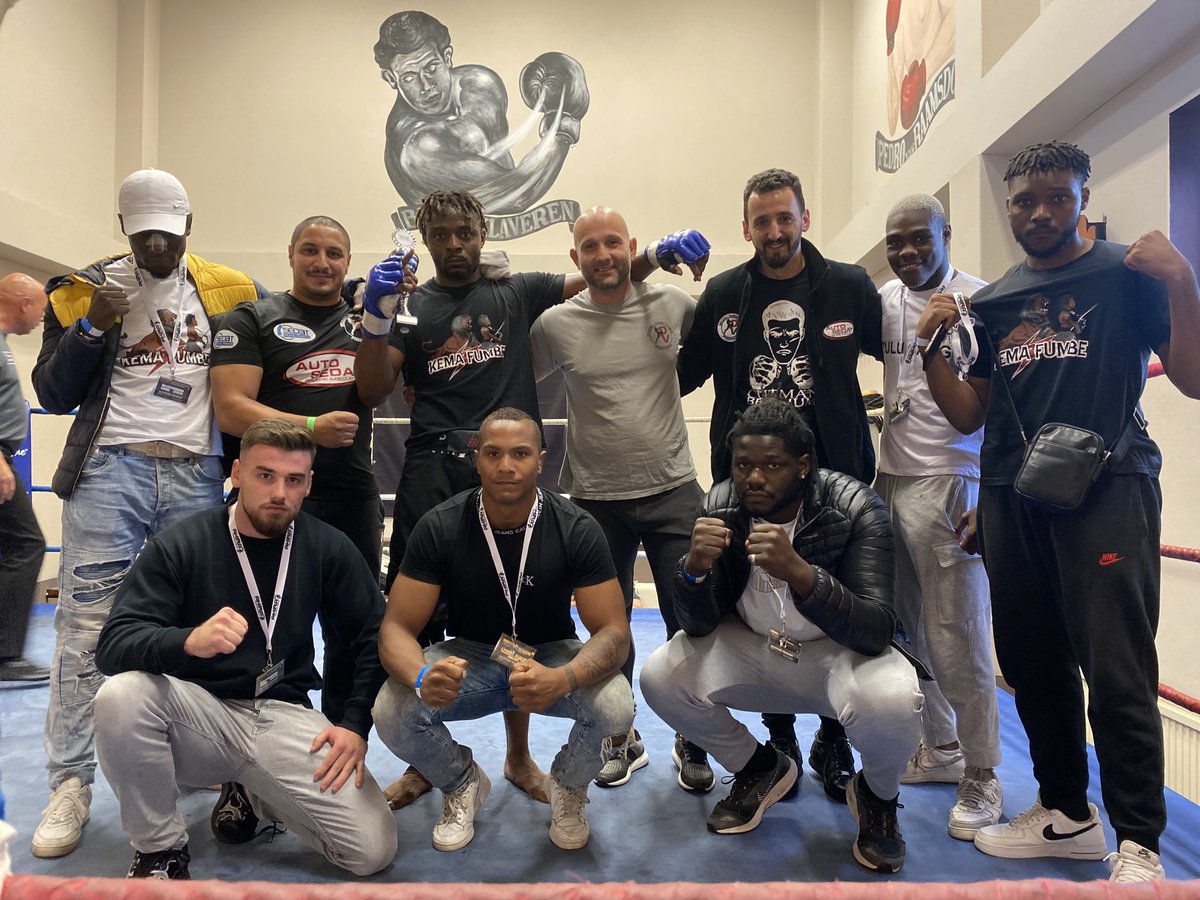 GhassenEfta's tweet photo. Job done ✅ this Sunday in #DenHaag 🇳🇱 ! Our warrior @OfficialDrikz brilliantly won his #MMA fight by TKO in the first round ! Many thanks to @StrikinGokhan and @DuelloSportsMgt for their amazing work ahead of this fight ! #ValonTeam https://t.co/eUUkwZkZ9w