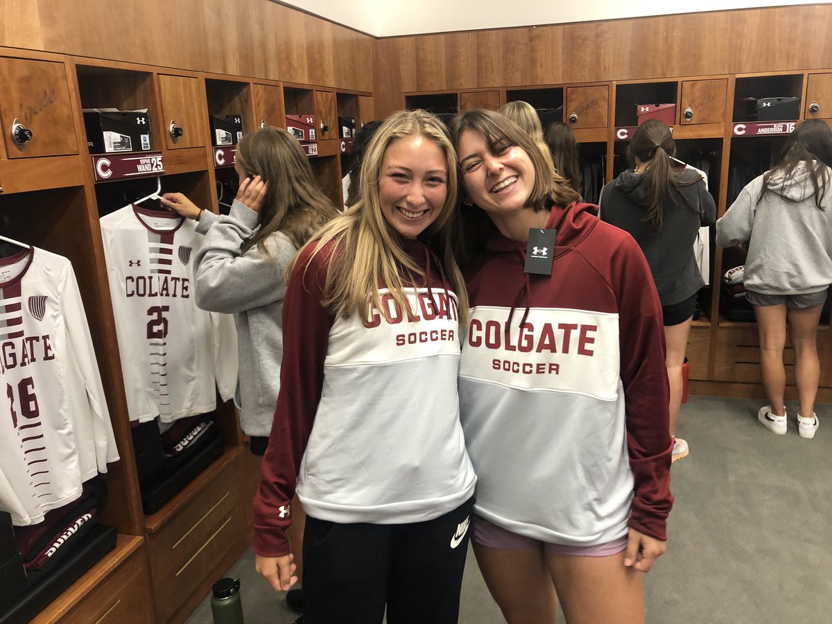 ColgateWSOC's tweet photo. Tell me it’s preseason without telling me it’s preseason
#CHOOSE2CL1MB https://t.co/ytPCpIqAxE