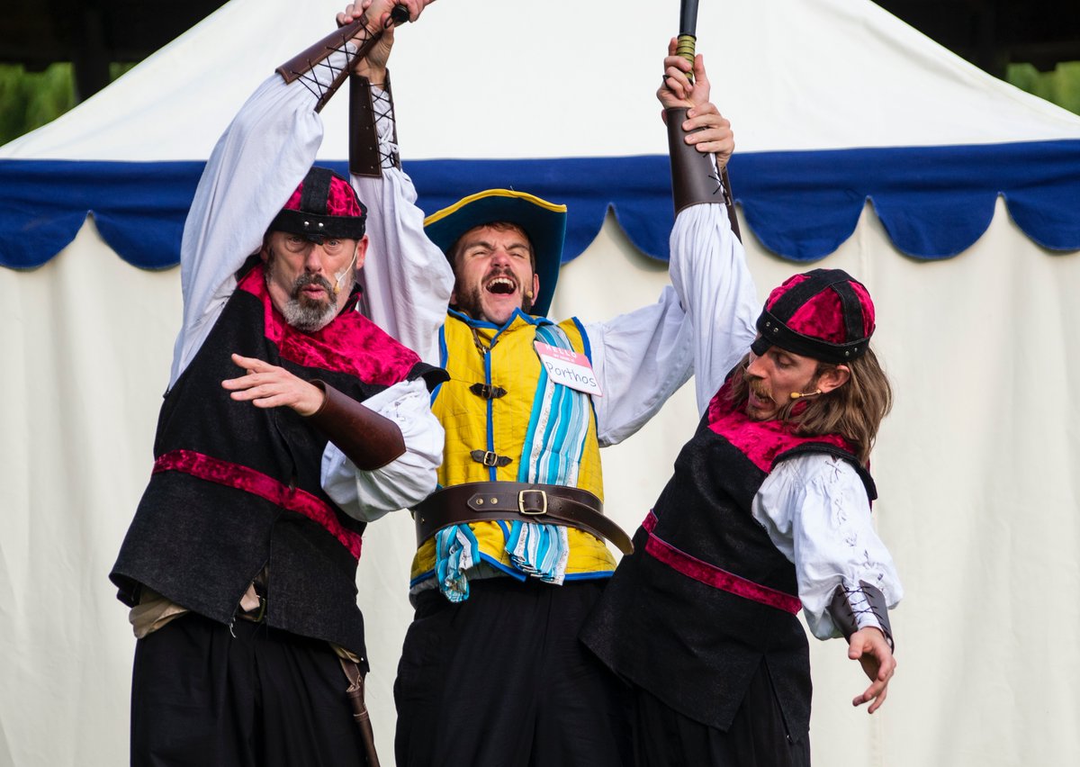 Musketeers is going to be in <a href="/CornExchange/">Corn Exchange Newbury</a> this Friday for two shows. So you've got two chances to see two Musketeers. And two chances to see a third one two. For that's words.

<a href="/WestMagic/">Robert West</a> is much better at this wordplay stuff than I am.