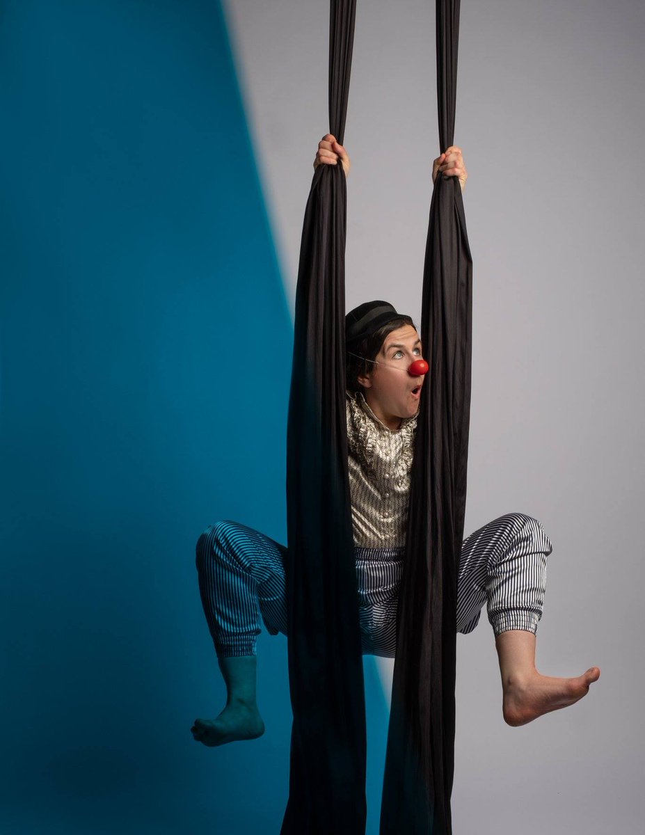 Hey #downtownptbo! Circus Sundae is coming to <a href="/theBoroPtbo/">The Boro</a> THIS SUNDAY at 3pm! Enjoy ice cream treats while watching a 25 minute #circus extravaganza at the P.C.V.S. parking lot. PWYC, info at publicenergy.ca