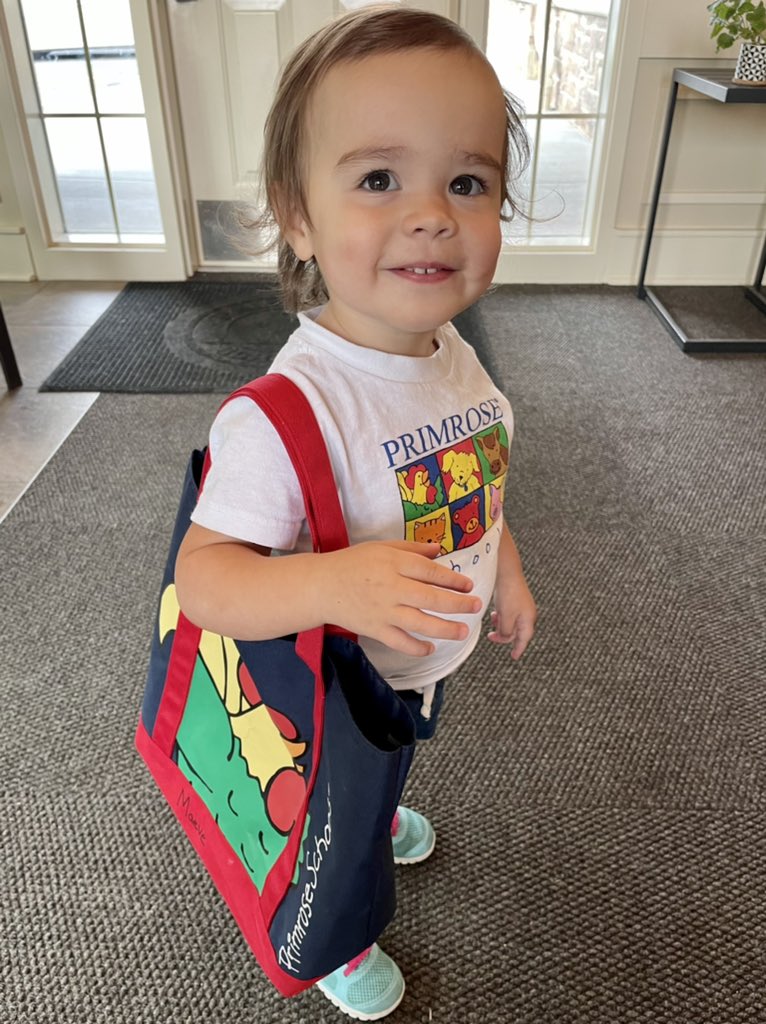 Ready for school today mama! 😍