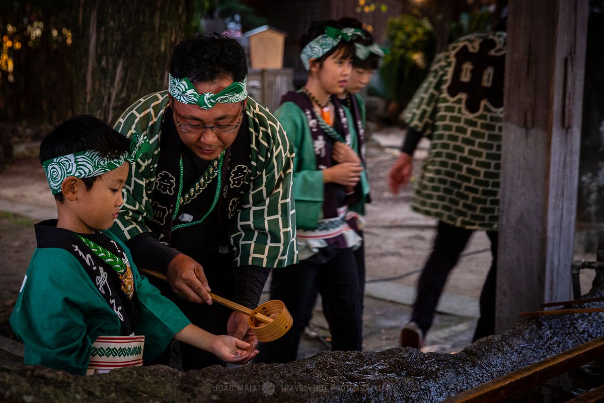 Joao Maia على تويتر: &quot;Karatsu, Saga, Japan. This is my Japan. The Japan of parents teaching their children the importance of keeping centuries old traditions, such Karatsu Kunchi festival, alive through the