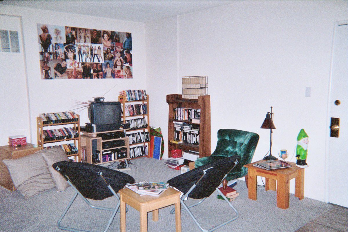 BrianParticelli's tweet photo. Just found photos of my first LA apartment ... fresh out of college in 2005 ... and wow. https://t.co/CZURVitOgk
