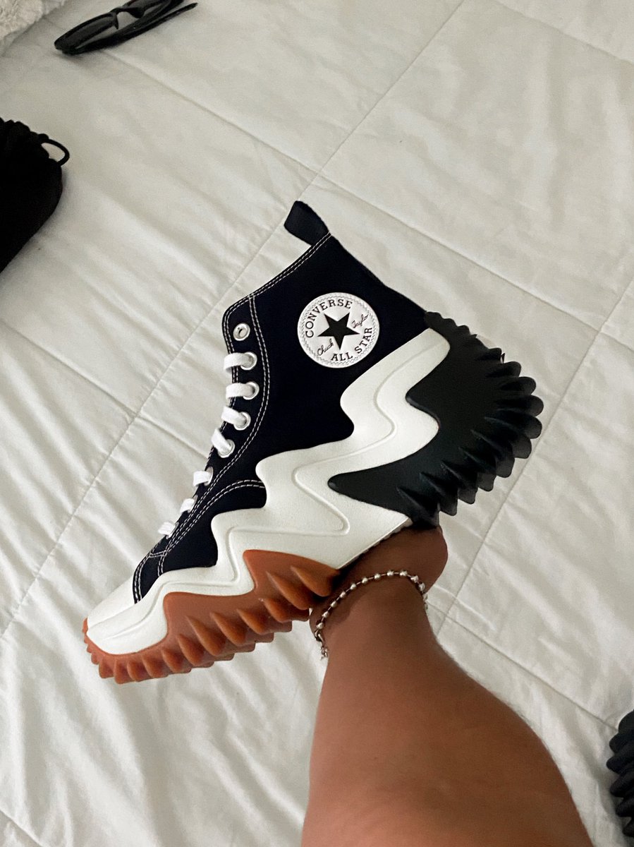 AlaniesRivera's tweet photo. Run Star Motion CX platforms ✨🖤 https://t.co/S6sAePRkX6
