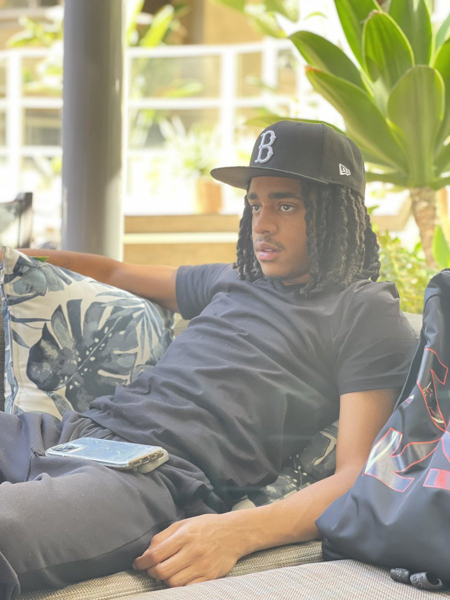 MouseMyers's tweet photo. At My Meeting Talking About Dem Millions Wit Da Label #SolidGroundMusic #YungLight https://t.co/VZMrJMQLOL