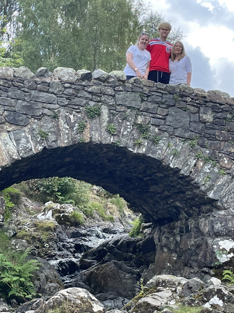 AlCrop's tweet image. Gorgeous walk in The Lakes today #SurpriseView #BowderStone