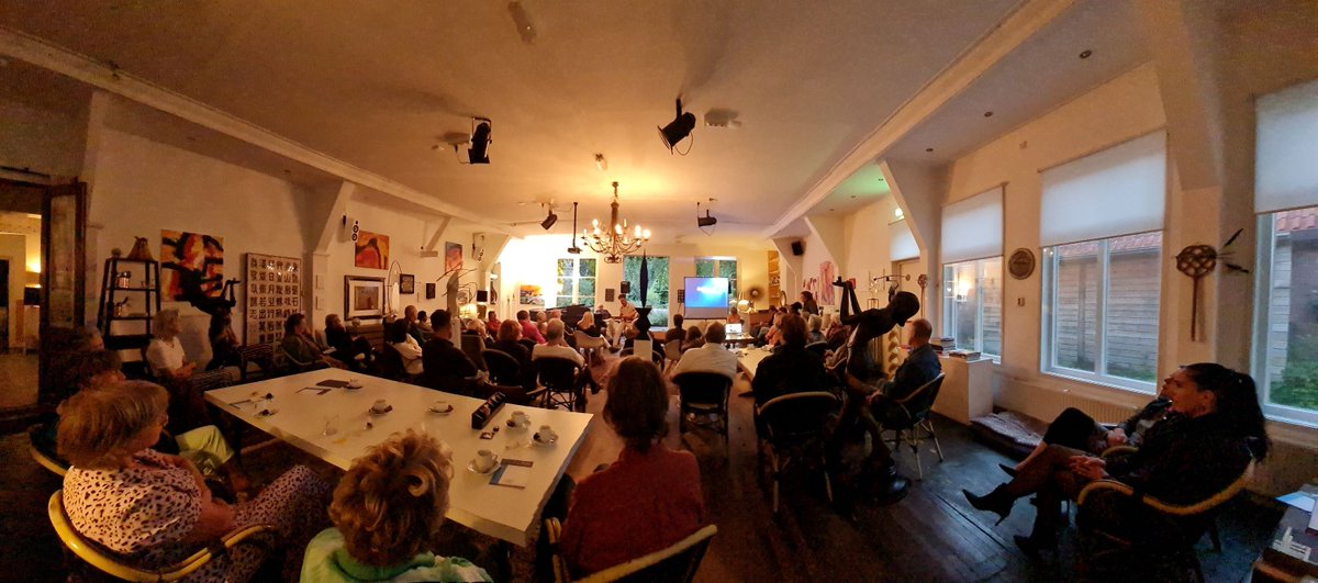 Wordt de filmavond van Open Stal net zo'n succes als de poëzieavond? Wij denken van wel! Vrijdag 6 augustus a.s. is het zover. Meld je aan via info@openstal.nl of kijk op onze website openstal.nl. Er is beperkt plaats, dus wees er snel bij. En tot vrijdag!