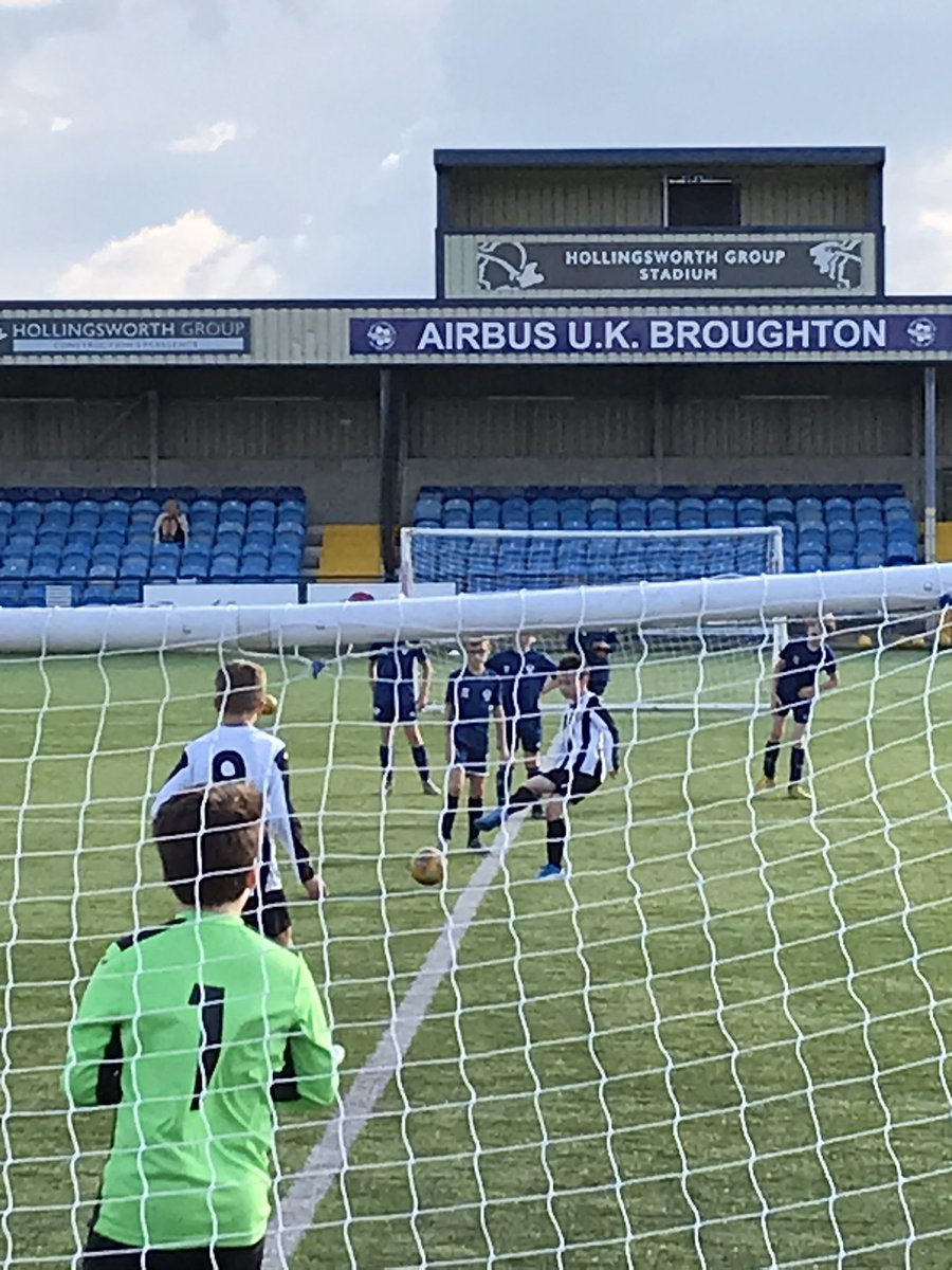 TheJohnGunther's tweet photo. Action shots of the laddo playing for his @FlintTownFC juniors grassroots against @airbusacademy defensively super and even got a chance up front scored a cracker and an assist #ArchieMaldini #No5 https://t.co/vNGcvWvLT0