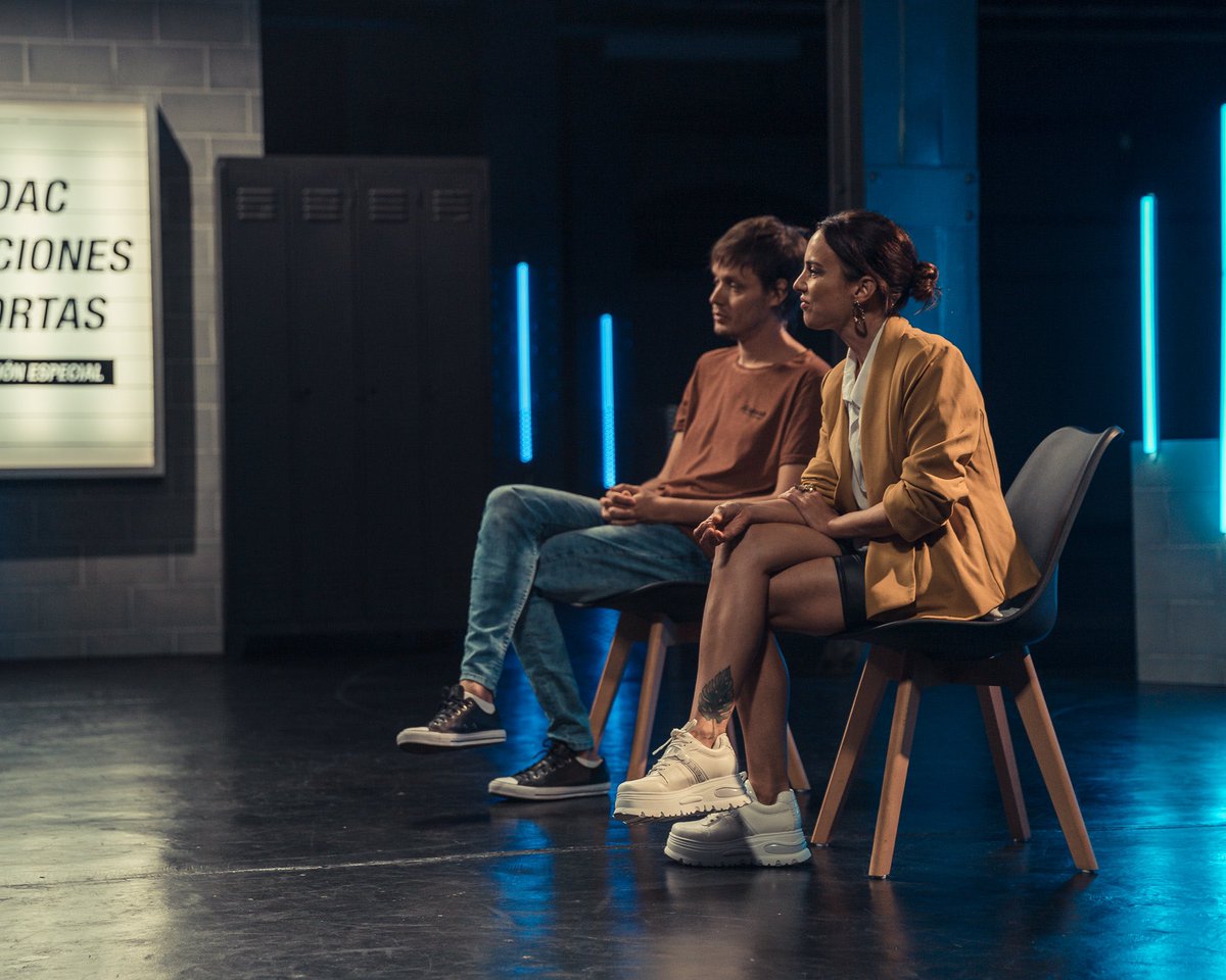 directoresav's tweet photo. 🎞 Entrevista a los directores Mariano Hueter y Jazmín Stuart en una nueva temporada de DAC Ficciones Cortas: https://t.co/oBKK7IiAO2 https://t.co/9TAWuveSbL