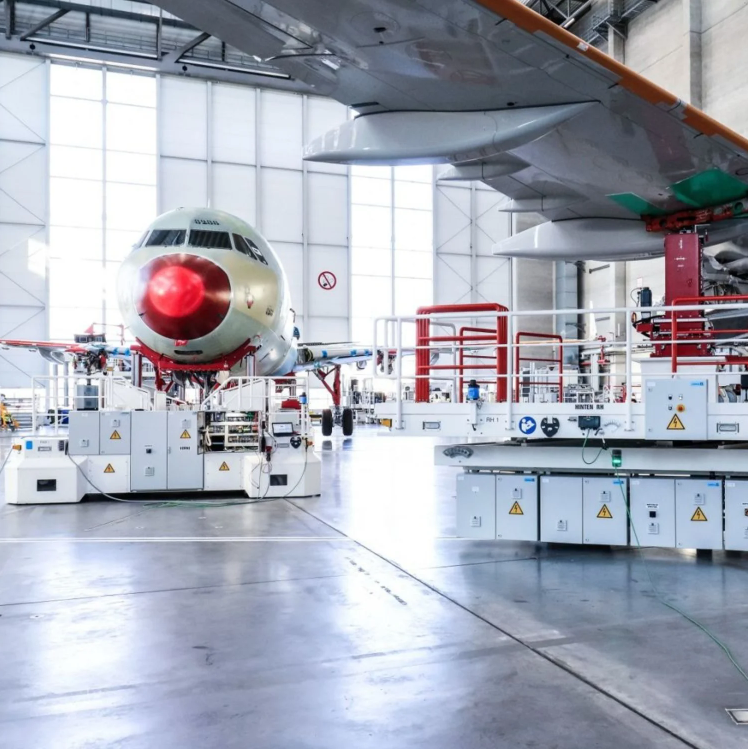 Airside_Aero's tweet photo. Will the world fly again? The evidence points to yes. Find out how the global aviation industry is bouncing back from the pandemic: https://t.co/JiwHg5XQyS
#Airside #AirsideFromCAE #AirsideCommunity #InternationalTravel #Aviation #Pilots #PilotLife
@CAE_Inc https://t.co/45qGgYzFEk