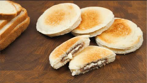 YoumakerM's tweet photo. 5 Minutes Tea Time Snack Recipe | Chocolate Sandwich | Crispy and Tasty Bread Snacks

I will make a very tasty snack - a bread sweet dish. 

💝WATCH on #Youmaker👉https://t.co/I9LPuTXqA3 https://t.co/o2yhEztFos