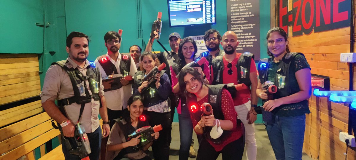 HevoDataEngg's tweet photo. A team that enjoys together, grows together. 🌟
Our Bangalore folks had a crazy fun meetup!
#funandwork https://t.co/HdpjhoNngZ