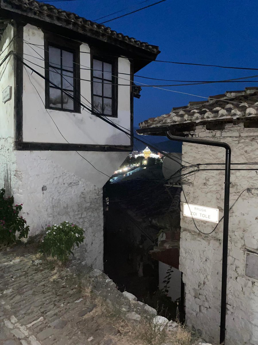 Als Capitol Hill op de Balkan opduikt