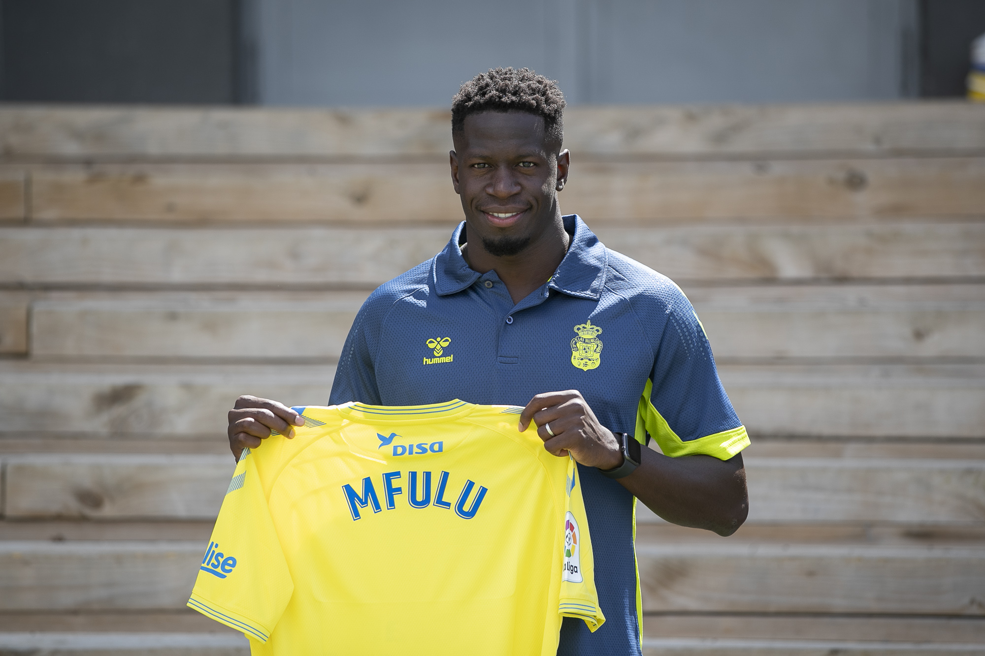 La UD Las Palmas presenta oficialmente a Mfulu 