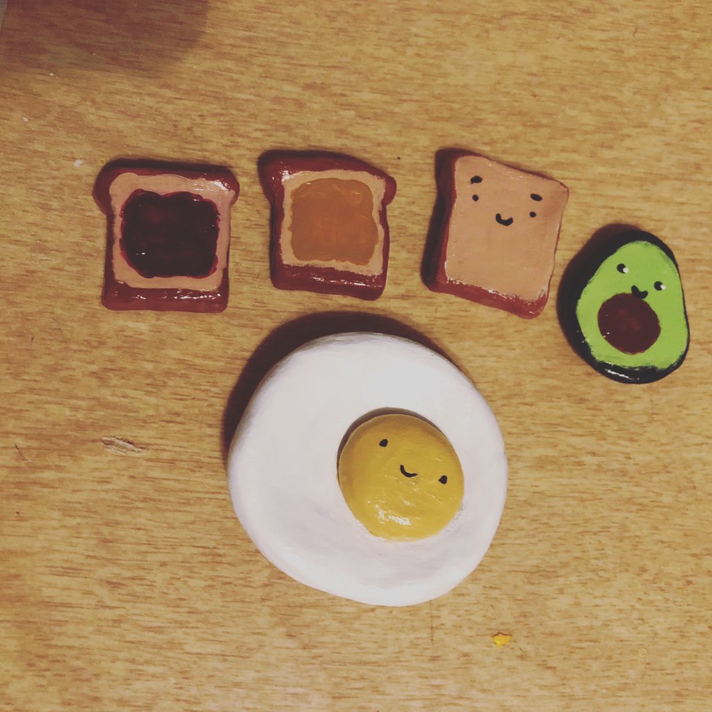 ommieham's tweet photo. Made these little clay magnets on one of my art streams the other day. They’re finally finished! I am really happy to see the progress I’m having with these clay magnets, hopefully I can sell them once I get better :) #claymagnets #twitchstreamer https://t.co/XnskuDa3jk