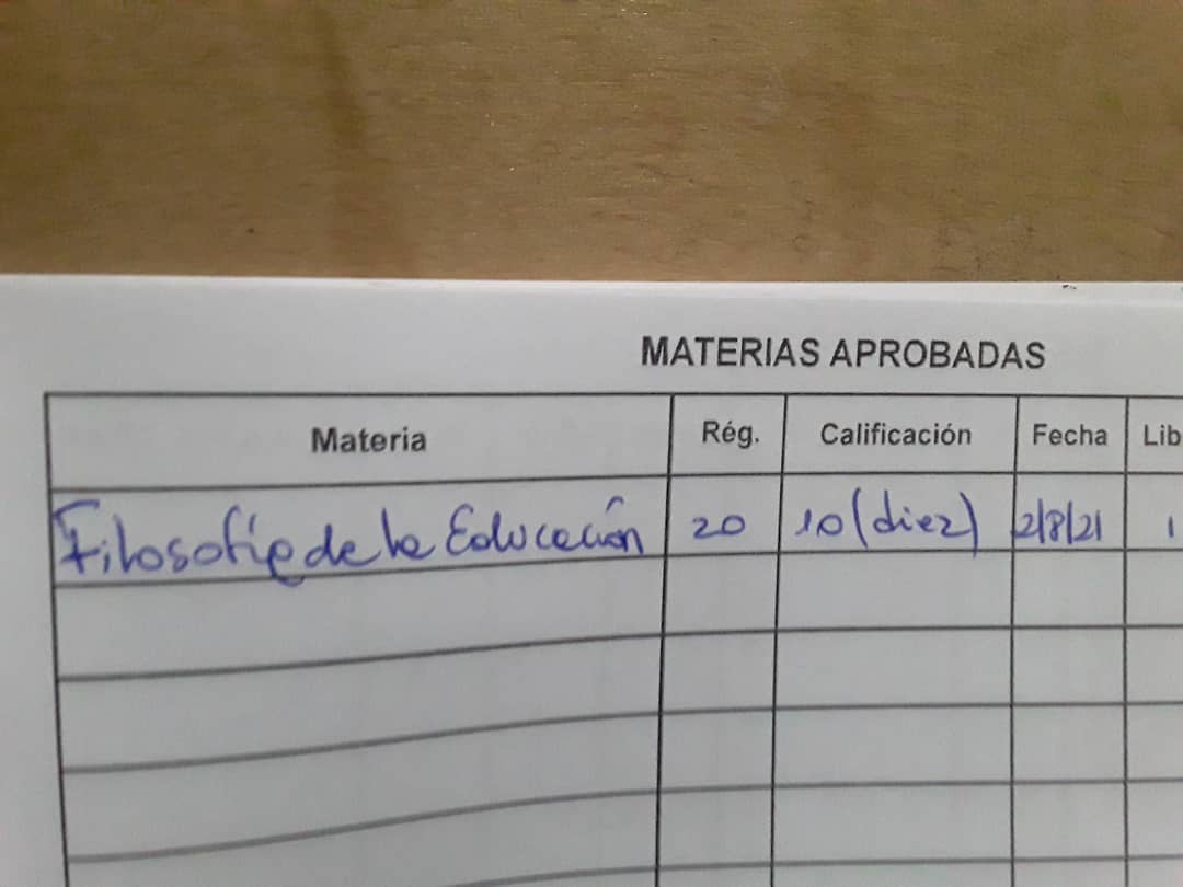 Celestedasso's tweet image. vale la pena estudiar y estudiar #filosofía