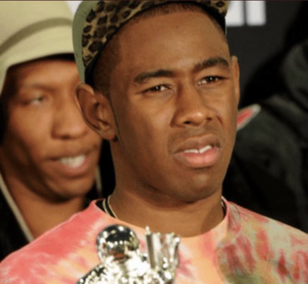 liam making a comeback is not sitting right w me #LoveIsland