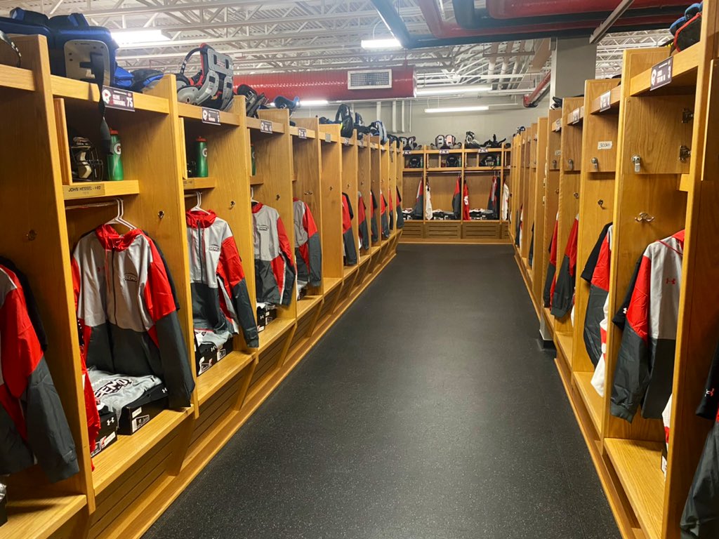 SEMOfootball's tweet photo. The fields are painted and the guys are geared up. It’s GO TIME!! 🧱

Practice #1 - 24hr away! 

#LetsSoar #LEAD https://t.co/rhiogV7Ttc