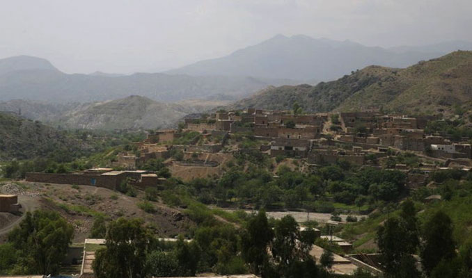 Pakistan, Afganistan sınırına tel çekiyor #afganistan #pakistan - finansgundem.com/haber/pakistan…