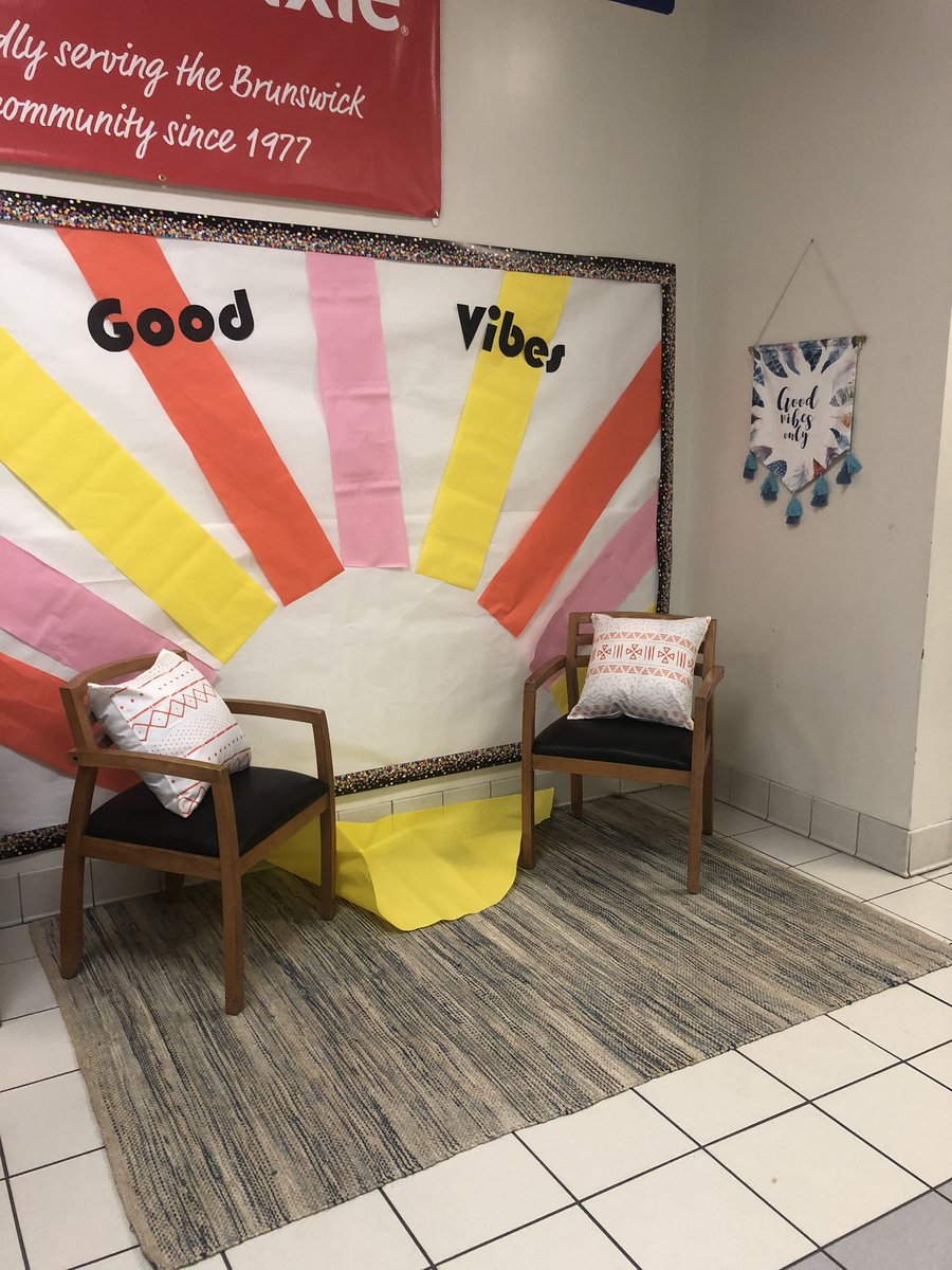 Day 1 at Glyndale. What a wonderful way to welcomed back from summer!! Let’s do this!! #unstoppable #strongerglynn @glynnschools @DrEllaGreen <a href="/KimWatford5/">Kim Watford</a>