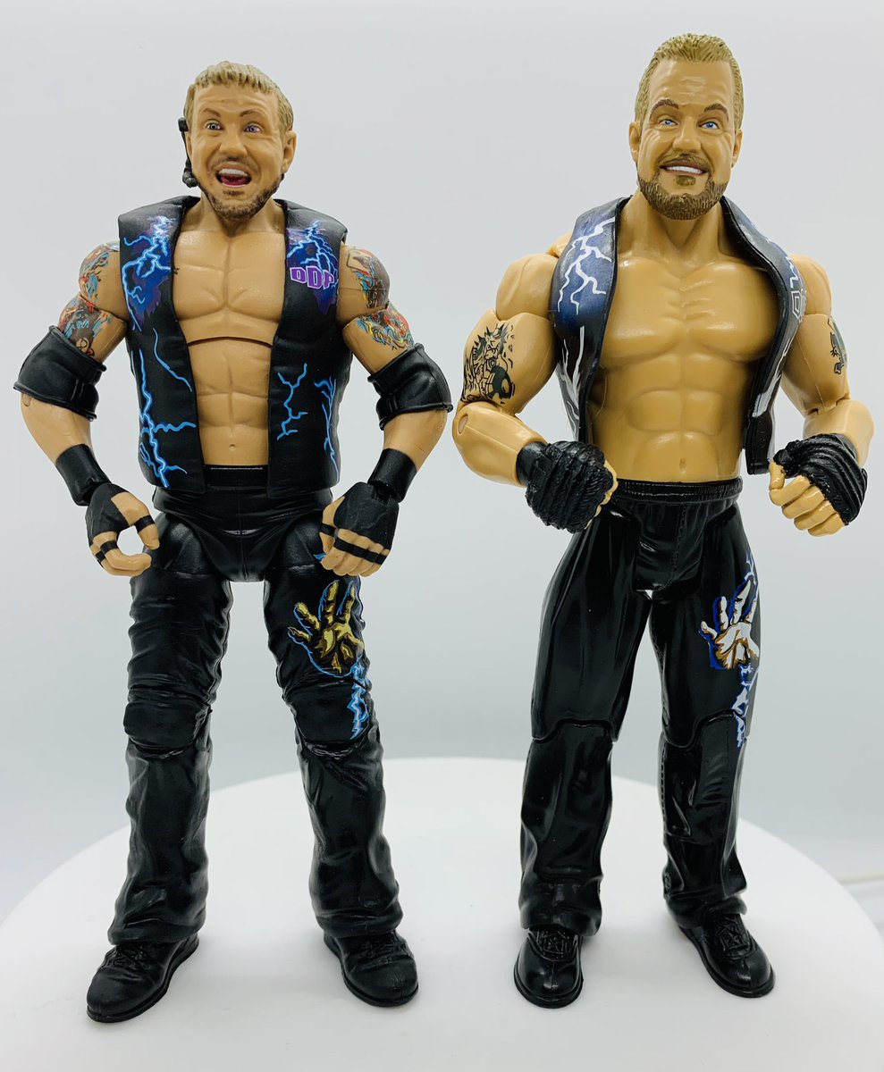 sirpaul64's tweet photo. Who did it best Jakks or Mattel? #DDP #Wrestling #wrestlingfigures #scratchthatfigureitch #Mattel #Jakks #jakksclassicsuperstars #diamonddallaspage #elitesquad #wrestlingfig #legends #raw #aew #smackdown #elitelegends #aewdynamite #toycollection #Bang https://t.co/LZ8qNWp80Z