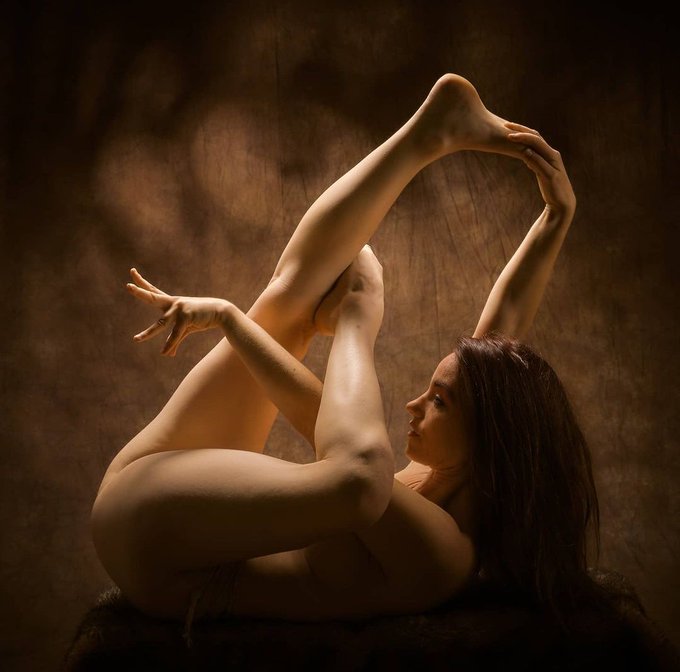 Geometric modeling :) https://t.co/1DbNvTI5uw<a href="/tag/fitnessmodel"class="tags"><span>#fitnessmodel</span></a><a href="/tag/model"class="tags"><span>#model</span></a><a href="/tag/yoga"class="tags"><span>#yoga</span></a><a href="/tag/selenagomez"class="tags"><span>#selenagomez</span></a><a href="/tag/trending"class="tags"><span>#trending</span></a>