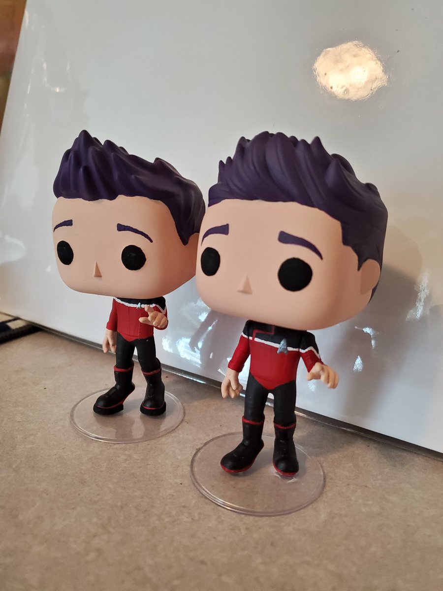 hellafunkoerin's tweet photo. Comparison between March (left) and July (right). You can see the huge difference sanding makes. I haven't totally decided which hair I like best cuz they both have their merits. The hooves definitely had to go tho haha. https://t.co/7UqbwTDnum