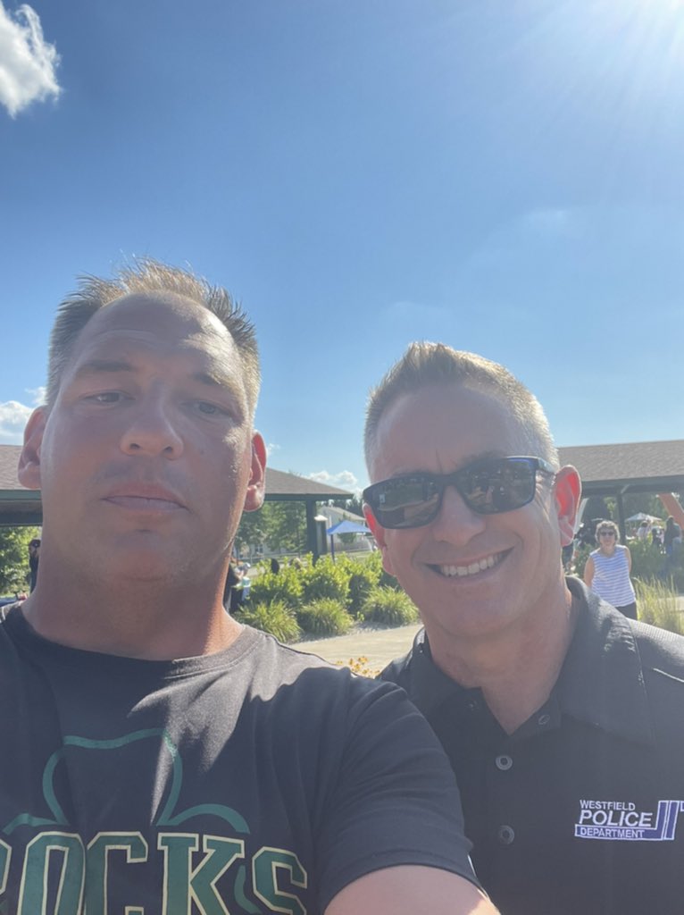 coachgilbert10's tweet image. #heyblue