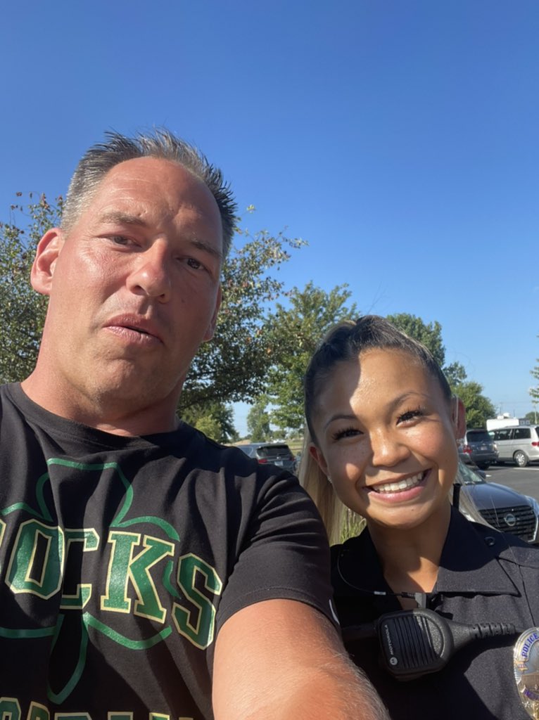 coachgilbert10's tweet image. #heyblue