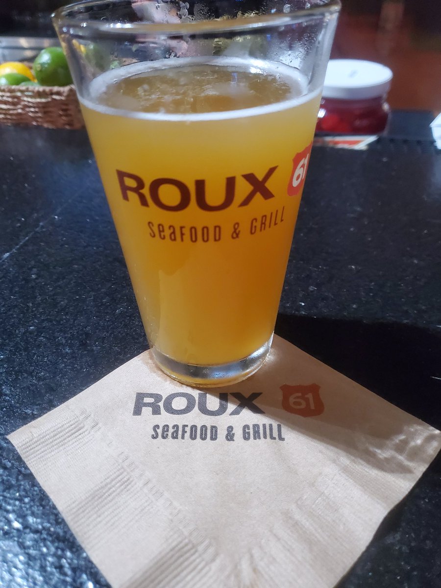 BeauxAtkins's tweet photo. You bored??? @roux61_natchez @BeauxAtkins  #rawoysters #misslou @visitnatchez @NatchezChamber 6 PM TONIGHT (8/3) https://t.co/ee39zt3myq