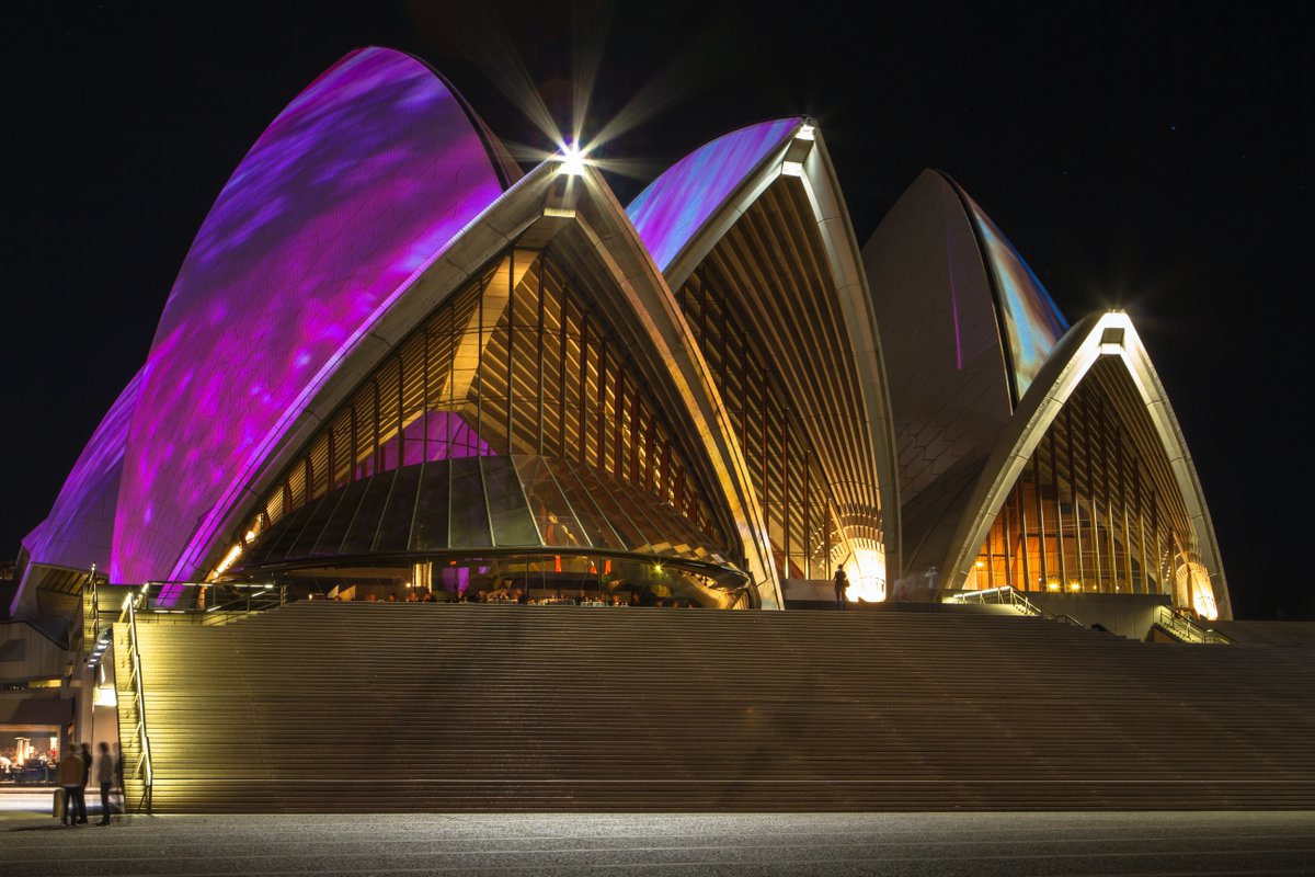 builtcareers's tweet image. #AmazingWorldArchitecture
#SydneyOperaHouse
#Australia

Photo by: instagram.com/photoholgic/

#AmazingArchitecture #Architecture #Design #JørnUtzon #SydneyHarbour #Sydney #NewSouthWales #Photography #picoftheday #pictureoftheday #Travel #BucketList #builtcareers