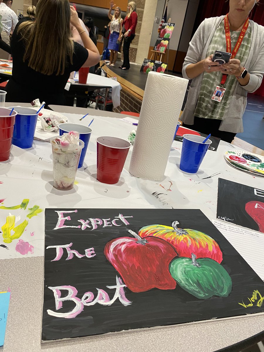 MrsJosey1's tweet photo. Painting with the team Instead of the twist! I loved this 🥰🥰 #ClevelandHS https://t.co/iFauEowktC
